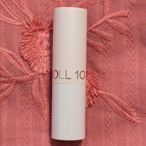 Doll 10 Lipstick Smooth Assist Clean Soufflé Lip Color In Shade Kiss Me - NWOB